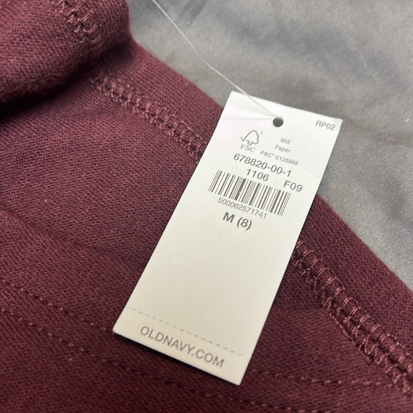 Old navy sweat shorts. Kids size medium 8 stretch - Picture 2 of 3